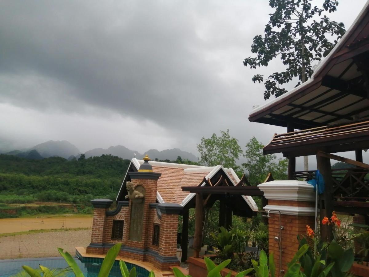 Chateau Orientale Resort Luang Prabang Exterior photo