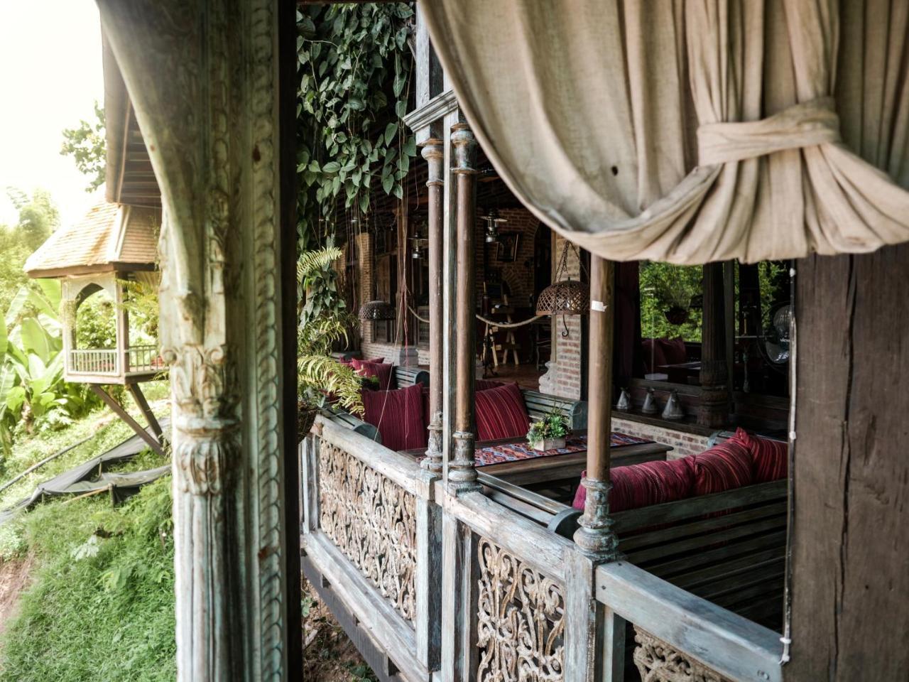 Chateau Orientale Resort Luang Prabang Exterior photo